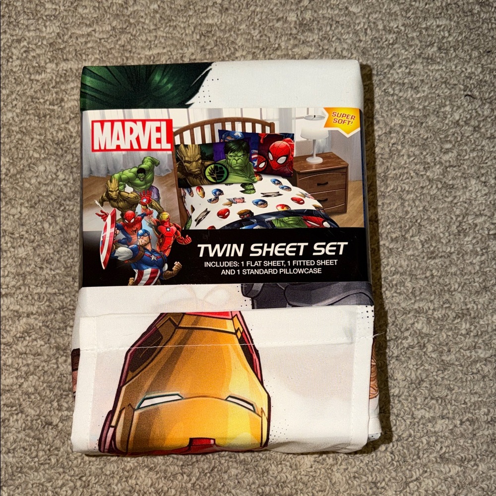 Marvel Twin Sheet Set - White, Red, Gold, Green, Blue